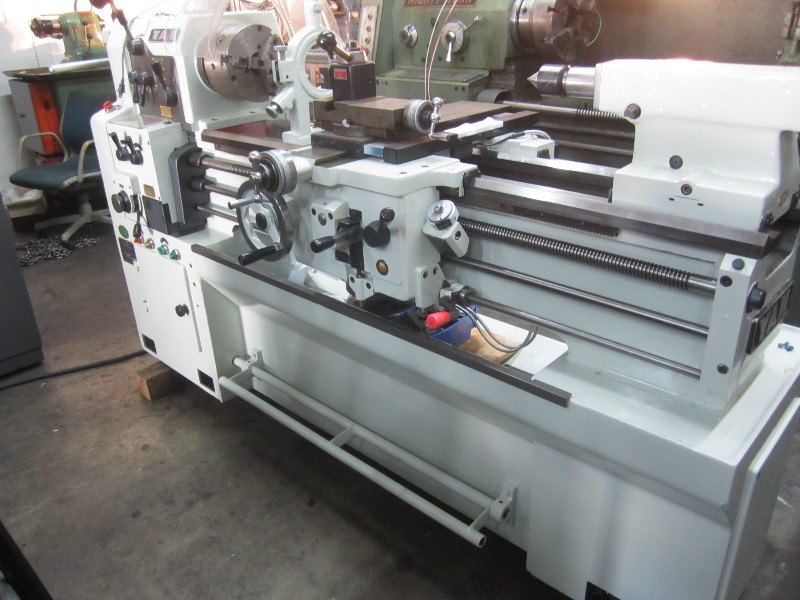 LATHES MANUAL YAM YANG 1000 ENGINE LATHE 16